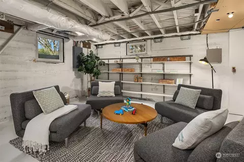 Living - 916 11th Ave E, Seattle, WA 98102 photo 7 of 7
