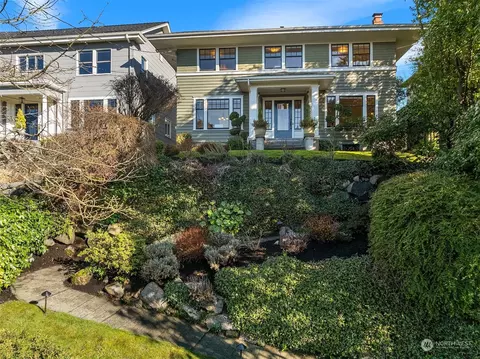 Exterior - 916 11th Ave E, Seattle, WA 98102 photo 10 of 10