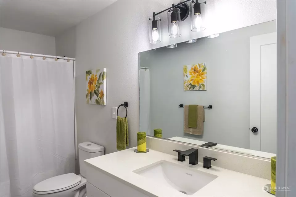 Bath - 9287 Olson Rd NW, Bremerton, WA 98311 photo 1 of 2