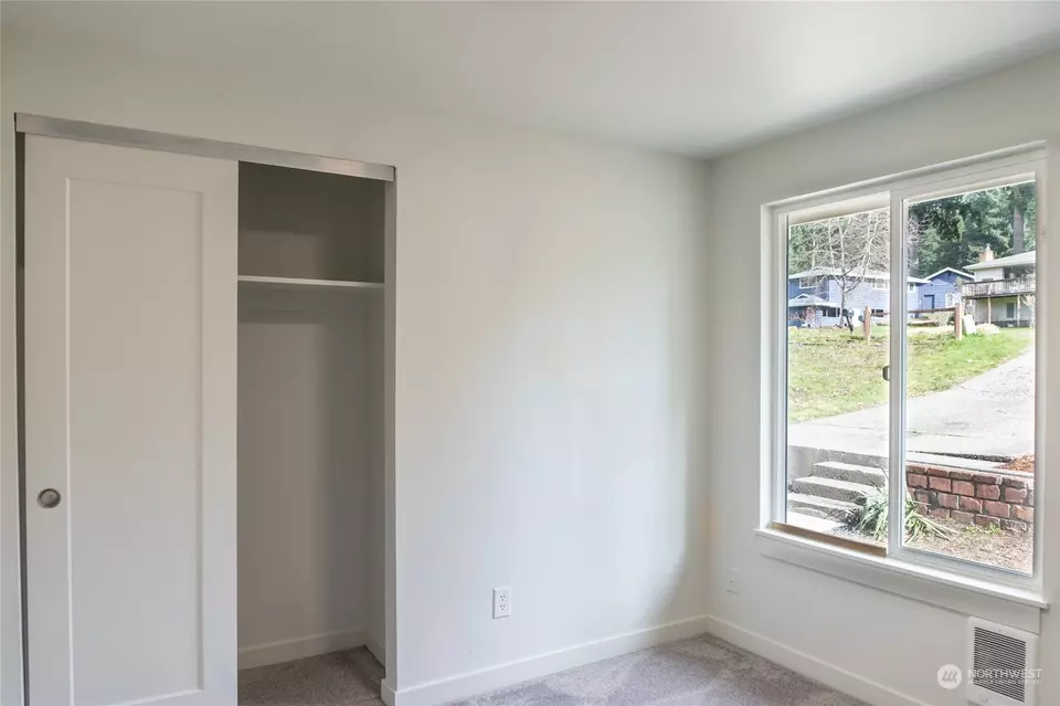 Bedroom - 9287 Olson Rd NW, Bremerton, WA 98311 photo 4 of 5