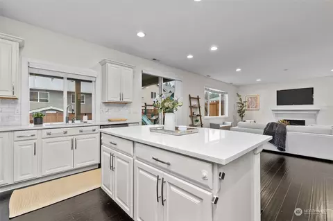 Kitchen - 4123 175th Pl SE, Bothell, WA 98012 photo 3 of 8