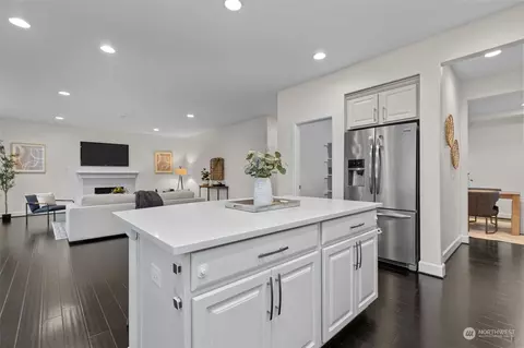 Kitchen - 4123 175th Pl SE, Bothell, WA 98012 photo 5 of 8