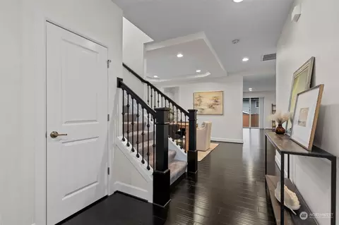 Entry Way - 4123 175th Pl SE, Bothell, WA 98012 photo 1 of 4