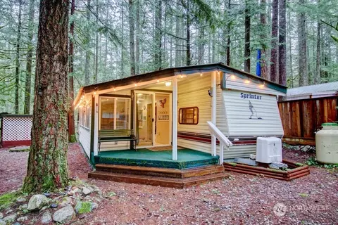 306 6 Schinn Canyon Dr, Deming, WA 98244
