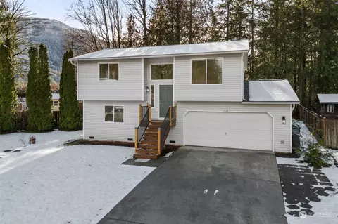 330 Woodhaven Ct, Gold Bar, WA 98251