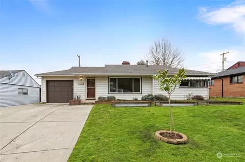 2500 Veldee Ave W, Bremerton, WA 98312