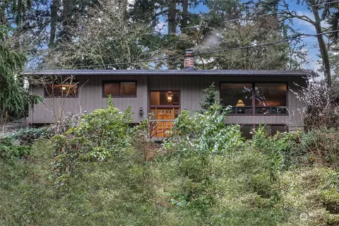 16915 26th Ave NE, Lake Forest Park, WA 98155