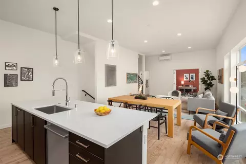 Kitchen - 10322 NE 185th St #D, Bothell, WA 98011 photo 1 of 3