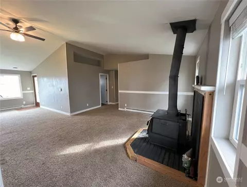 Living - 137 E Fir St, Sequim, WA 98382 photo 1 of 4