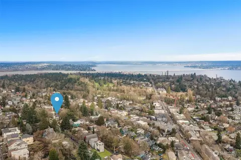 View/Area - 448 B 25th Ave E, Seattle, WA 98112 photo 3 of 3