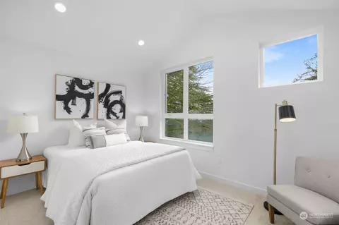 Bedroom - 448 B 25th Ave E, Seattle, WA 98112 photo 1 of 2