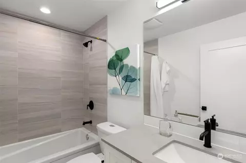 Bath - 448 B 25th Ave E, Seattle, WA 98112 photo 3 of 3