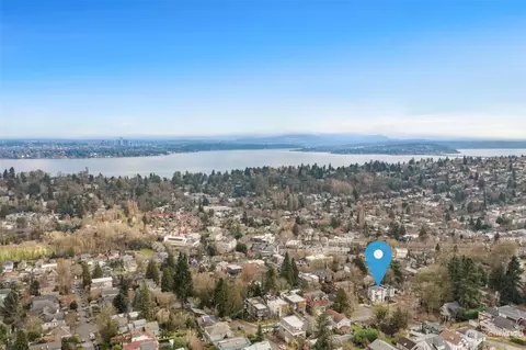 View/Area - 448 B 25th Ave E, Seattle, WA 98112 photo 2 of 3