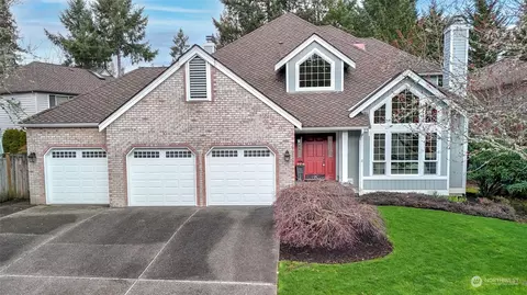 26218 SE 40th St, Issaquah, WA 98029