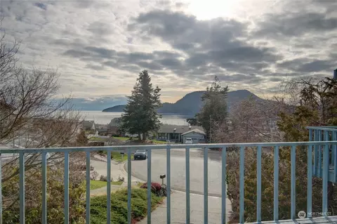 5012 Kingsway, Anacortes, WA 98221