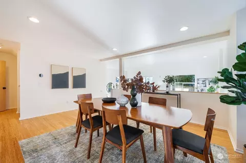 Dining - 215 22nd Ave E, Seattle, WA 98112 photo 1 of 1