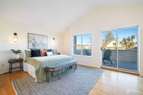 Bedroom - 215 22nd Ave E, Seattle, WA 98112 photo 1 of 5