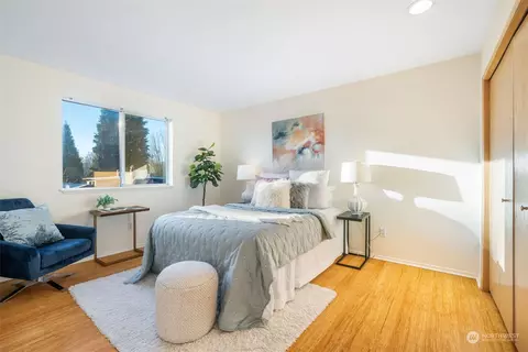 Bedroom - 215 22nd Ave E, Seattle, WA 98112 photo 5 of 5