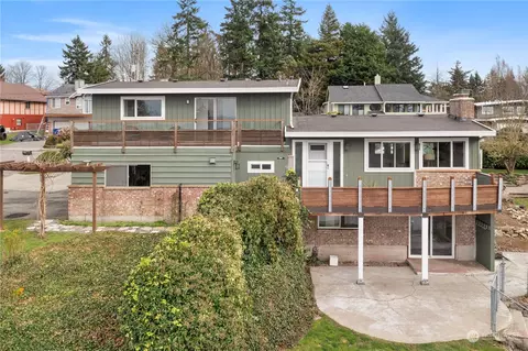 1747 S 227th Pl, Des Moines, WA 98198