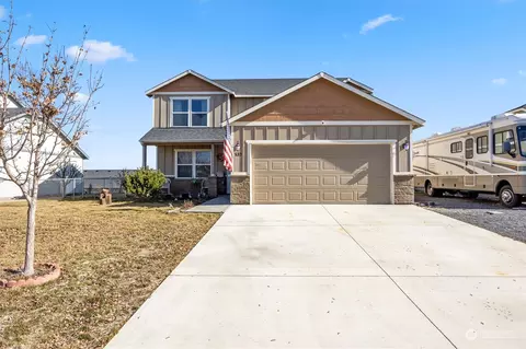 533 N Florida Dr, Moses Lake, WA 98837