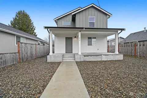 270 S Naches St, Buckley, WA 98321