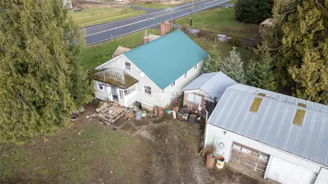 Exterior - 8684 Nooksack Rd, Everson, WA 98247 photo 2 of 8