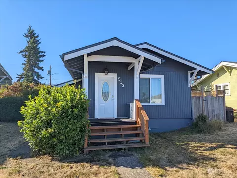 532 W 9th St, Port Angeles, WA 98362