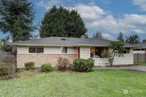 11611 18th Ave SW, Burien, WA 98146