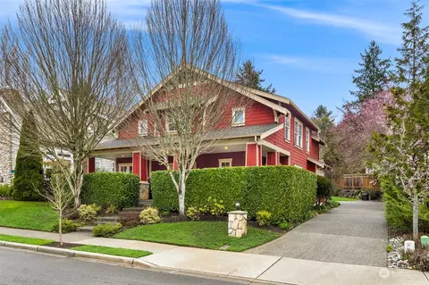 488 Cosgrove St NW, Bainbridge Island, WA 98110