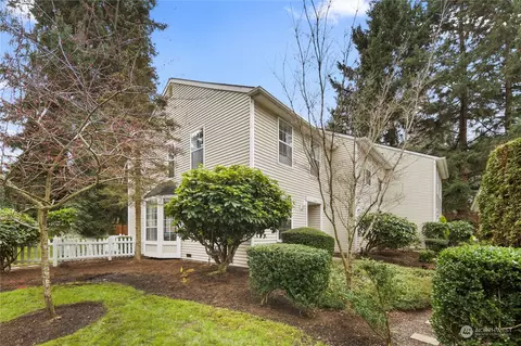 12801 102nd Ave NE, Kirkland, WA 98034