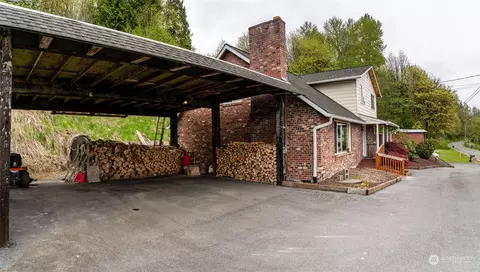 Exterior - 8932 Lowell Larimer Rd, Everett, WA 98208 photo 6 of 14