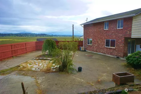 Exterior - 8932 Lowell Larimer Rd, Everett, WA 98208 photo 14 of 14
