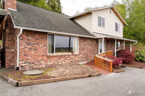Exterior - 8932 Lowell Larimer Rd, Everett, WA 98208 photo 4 of 14