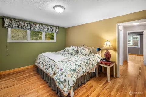 Bedroom - 313 47th St SE, Everett, WA 98203 photo 1 of 2