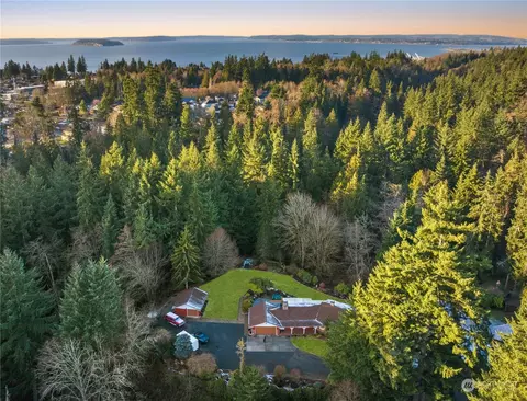 View/Area - 313 47th St SE, Everett, WA 98203 photo 2 of 2