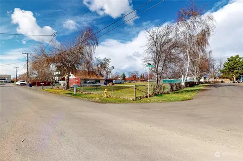 1823 Delmont, Walla Walla, WA 99362