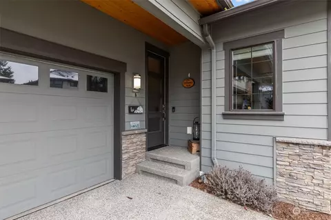 Exterior - 16822 1st Ave W, Bothell, WA 98012 photo 4 of 5