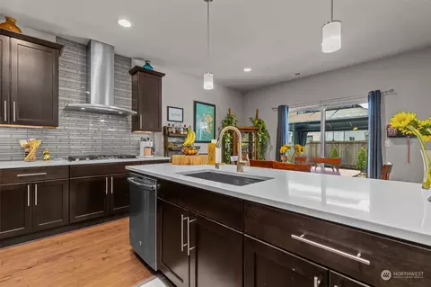 Kitchen - 16822 1st Ave W, Bothell, WA 98012 photo 4 of 4