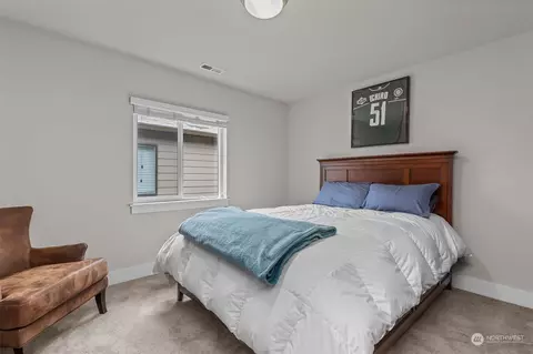 Bedroom - 16822 1st Ave W, Bothell, WA 98012 photo 5 of 10