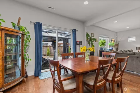 Dining - 16822 1st Ave W, Bothell, WA 98012 photo 3 of 4