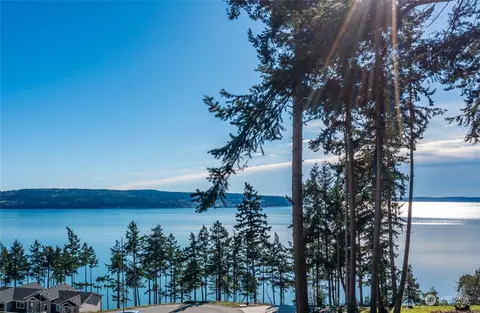 1421 Sergios View Ln, Oak Harbor, WA 98277