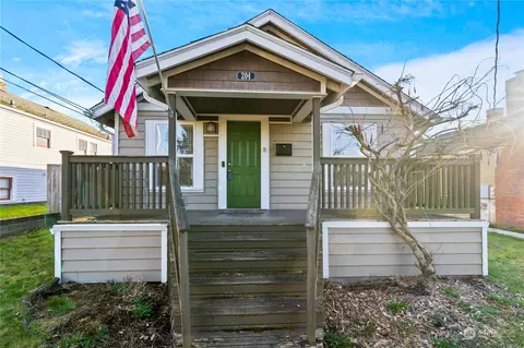 204 E Spruce St, Mount Vernon, WA 98273