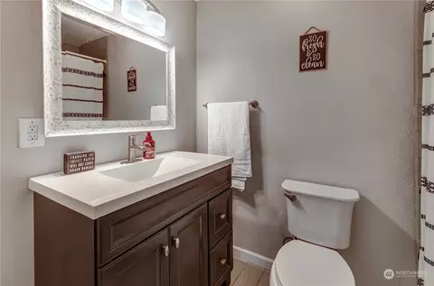 Bath - 16808 17th Ave E, Spanaway, WA 98387 photo 1 of 2