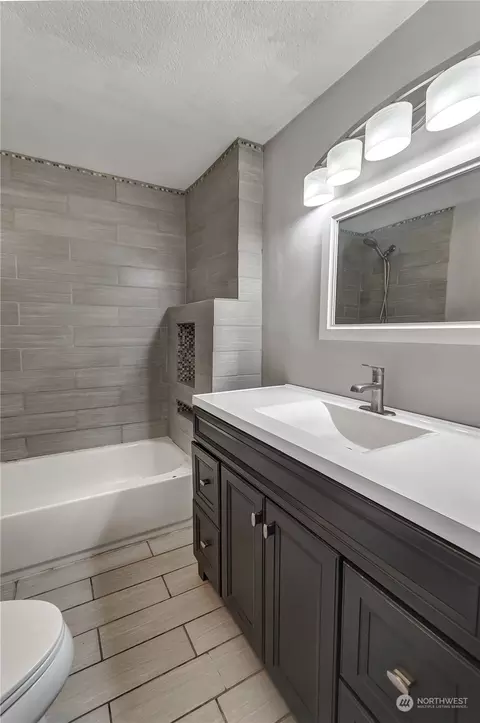 Bath - 16808 17th Ave E, Spanaway, WA 98387 photo 2 of 2