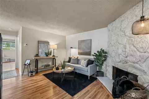 429 S 321st Pl #E2, Federal Way, WA 98003