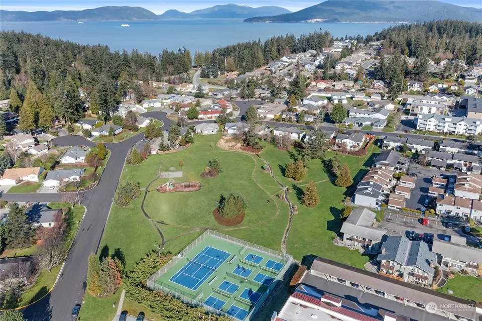 View/Area - 6106 Parkside Dr, Anacortes, WA 98221 photo 9 of 11