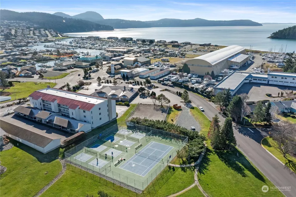 View/Area - 6106 Parkside Dr, Anacortes, WA 98221 photo 8 of 11