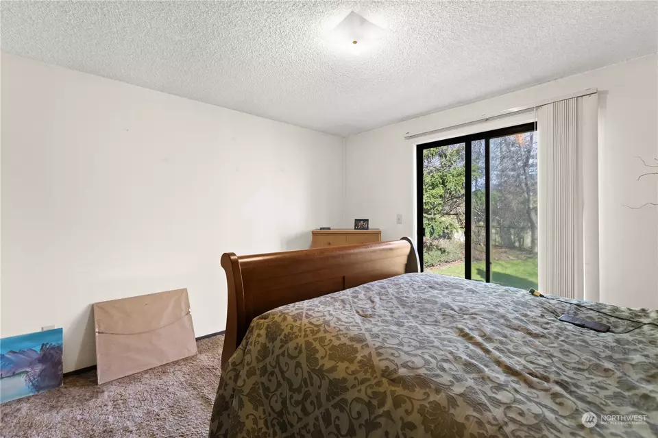 Bedroom - 6106 Parkside Dr, Anacortes, WA 98221 photo 2 of 3