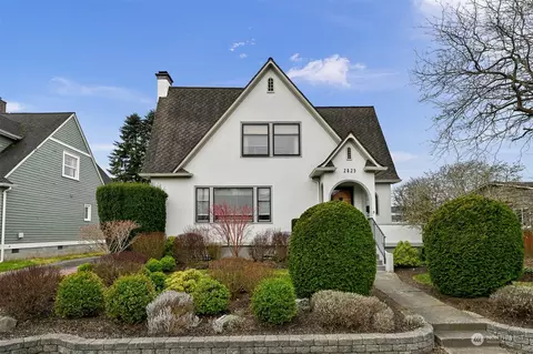 2823 Northwest Ave, Bellingham, WA 98225