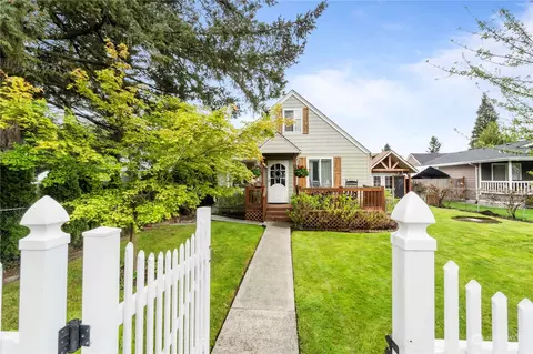 1936 Lowell Ave, Enumclaw, WA 98022 photo 2